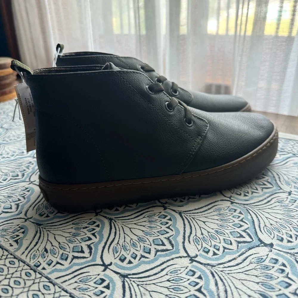 Old Navy Kids Dark Green Boots
